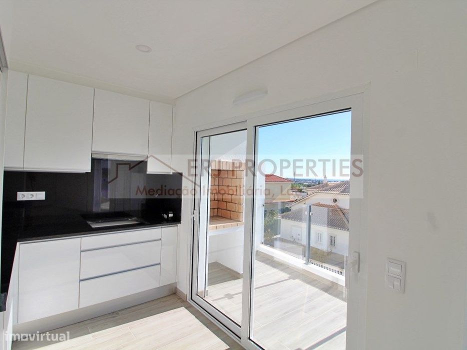 Apartamento T1 + 1 Novo a 2Km da Praia de Altura — Altura, Faro