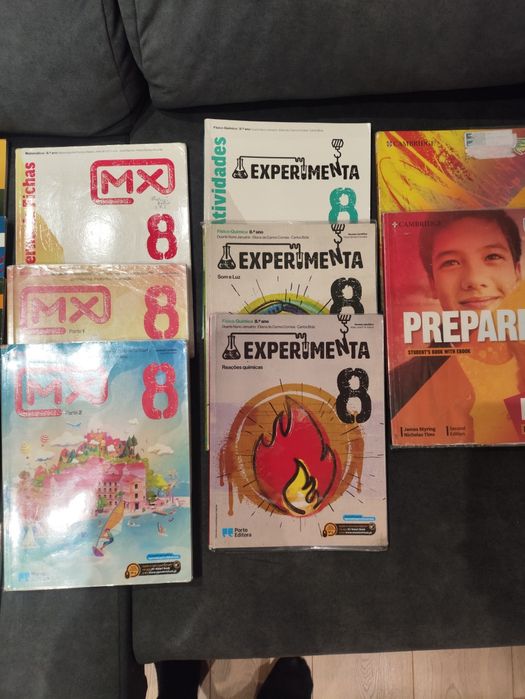 Livros escolares
