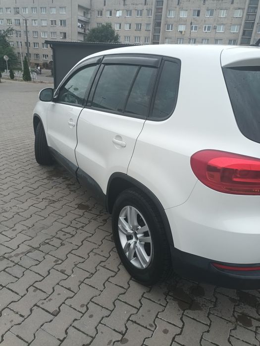 Продаєтьця хороше авто тільки пригнане