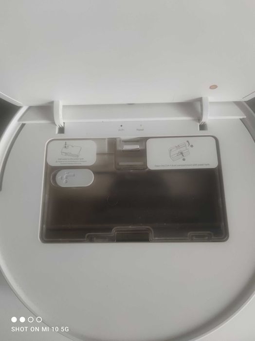 Робот пілосос xiaomi