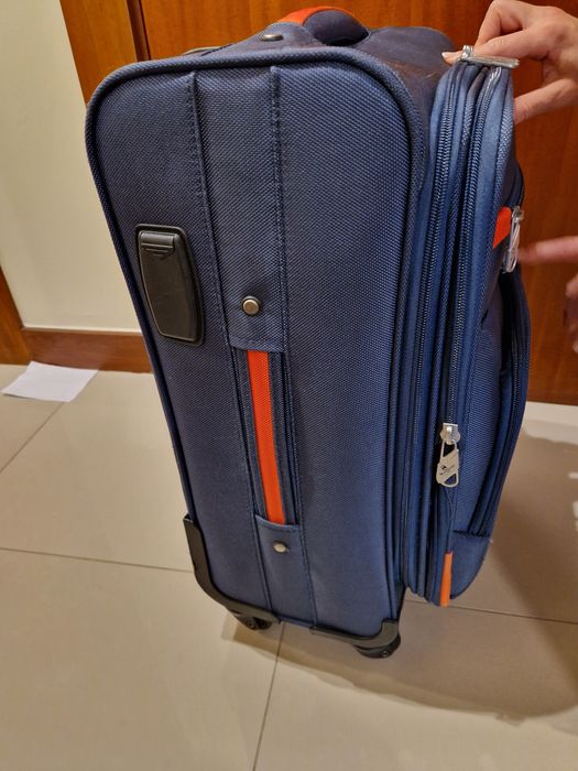 Mala de viagem como nova