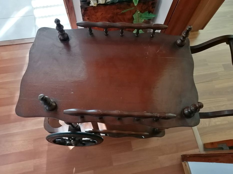 Carrinho de chá/bar em madeira