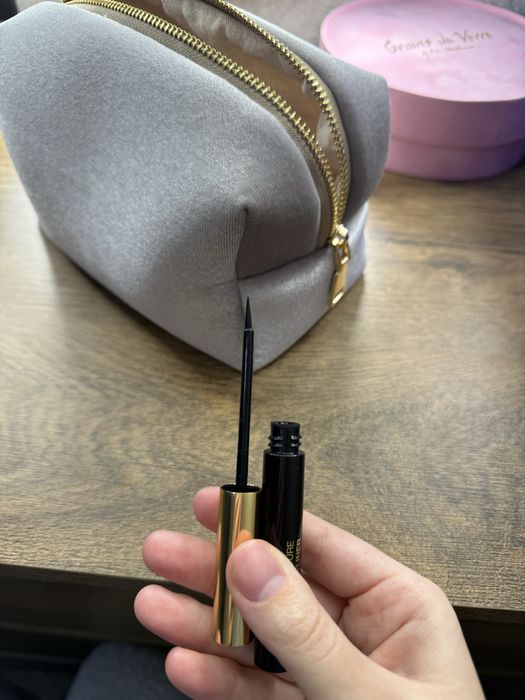 Оригінальна та абсолютно нова підводка для очей YVES SAINT LAURENT