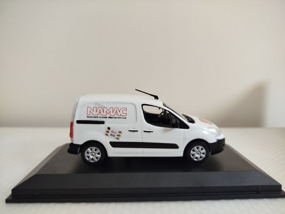 Miniatura Citroen Berlingo 1/43 Nova