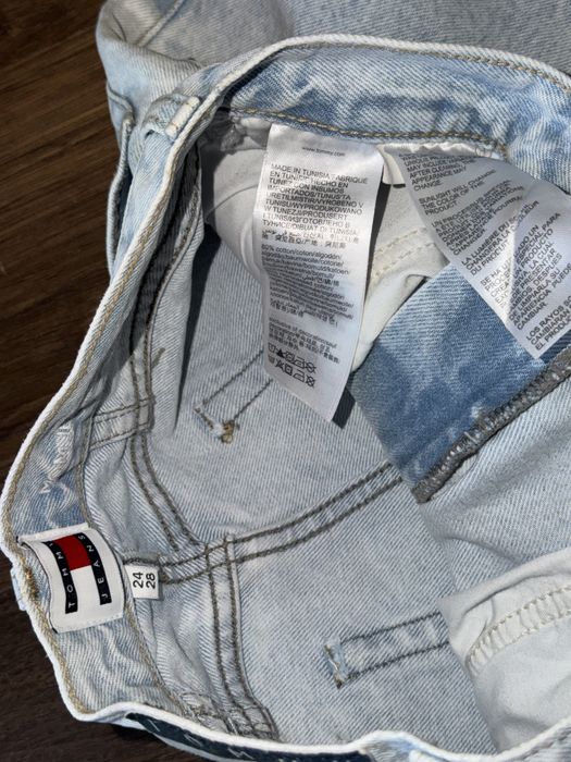 Оригінальні джинси Tommy Jeans MOM, розмір 24