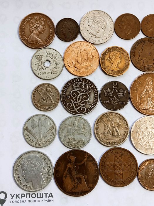 Пиратские монеты с 1880года.Парусники,королевы,короли,корабли