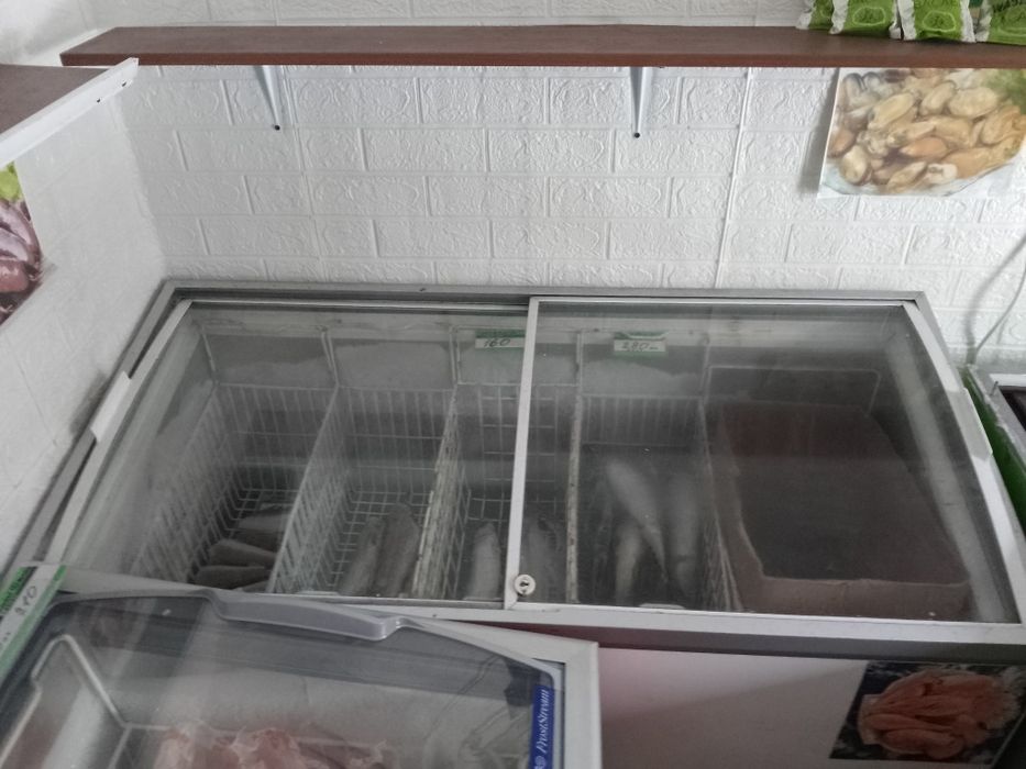 Продам морозильник