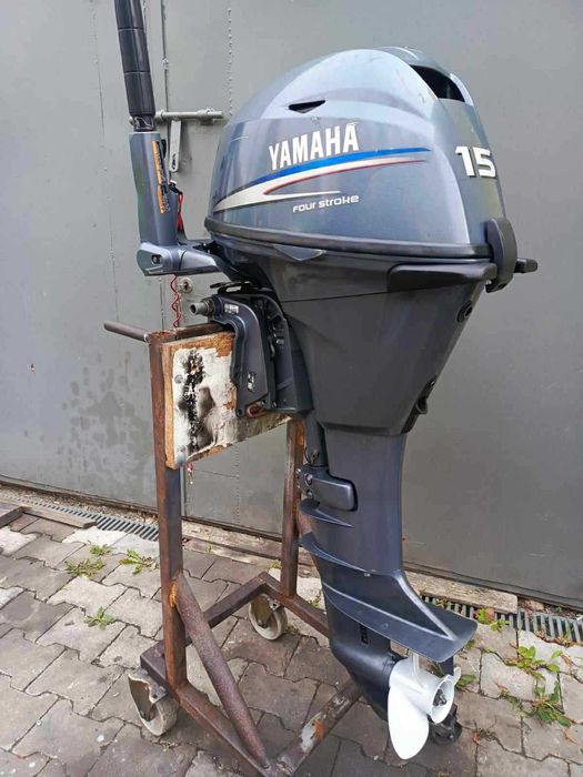 Silnik zaburtowy Yamaha 15KM, stopa L rumpel ładowanie