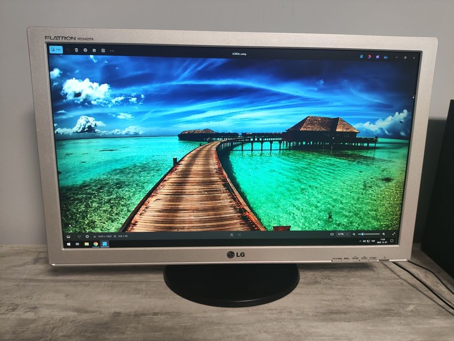 Монітор 24" LG W2442PA, Full HD