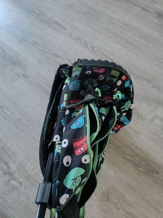 Mochila escolar com troley