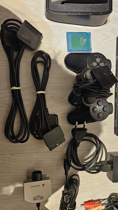 PlayStation 2 Slim + 24 Jogos + Acessórios