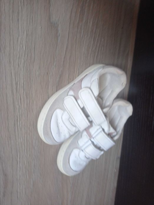 Шкіряні кросівки Zara 31, зара