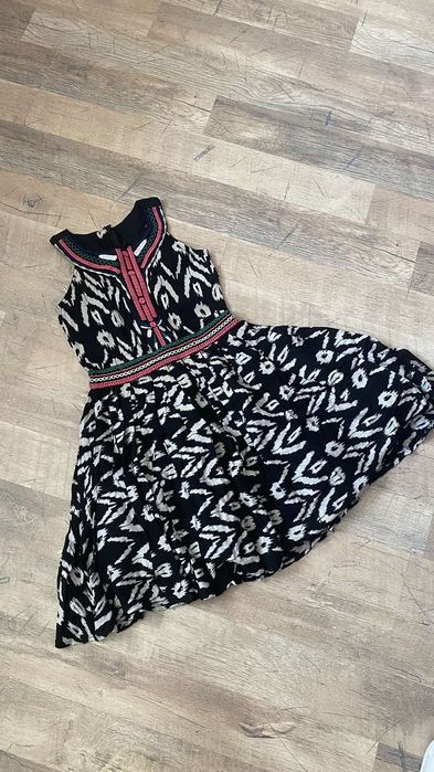 Літні плаття для дівчинки 9-10 років.