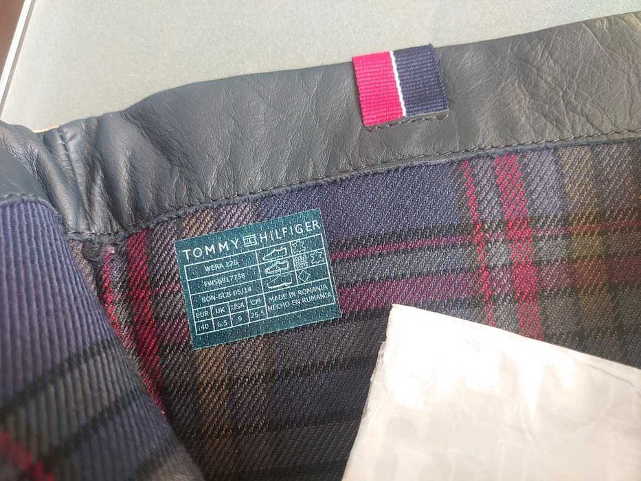 Чоботи демісезон "TOMMY HILFIGER", натуральний замш, НОВІ,40-41 розмір