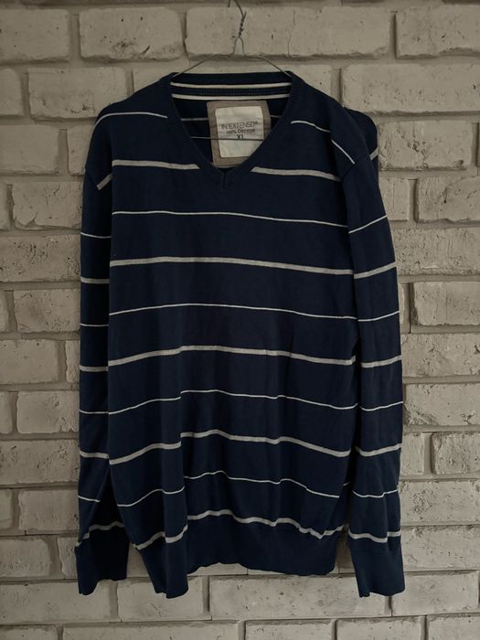Niebieski granatowy sweterek w paski w v w serek in extenso XL