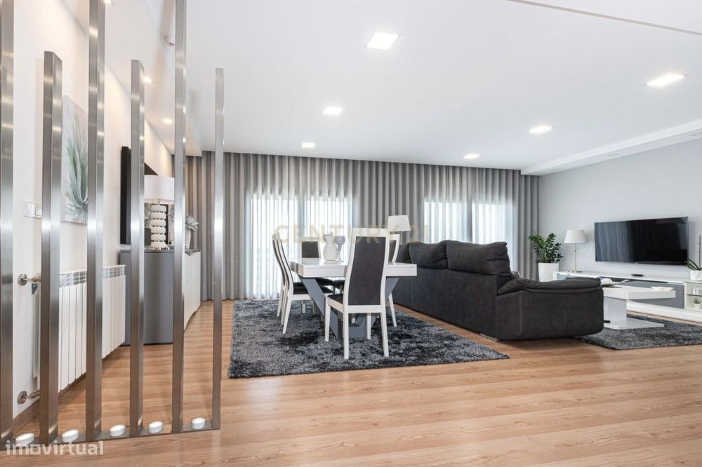 Moradia T5  Odivelas - Famões