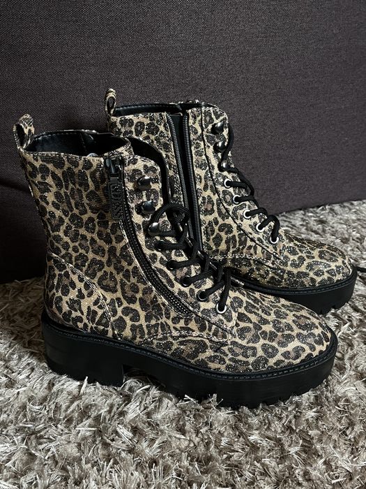 Взуття челсі Guess