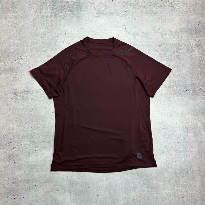 Спортивная футболка Nike Pro Hypercool Fitted GFX размер XL-XXL