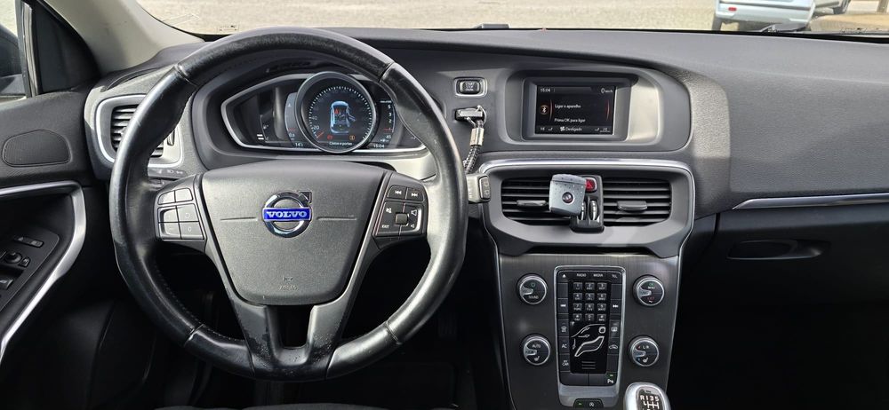 Volvo V40 bom estado