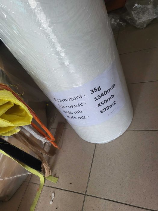 Włóknina 35g szer.1540 mm 450 m2