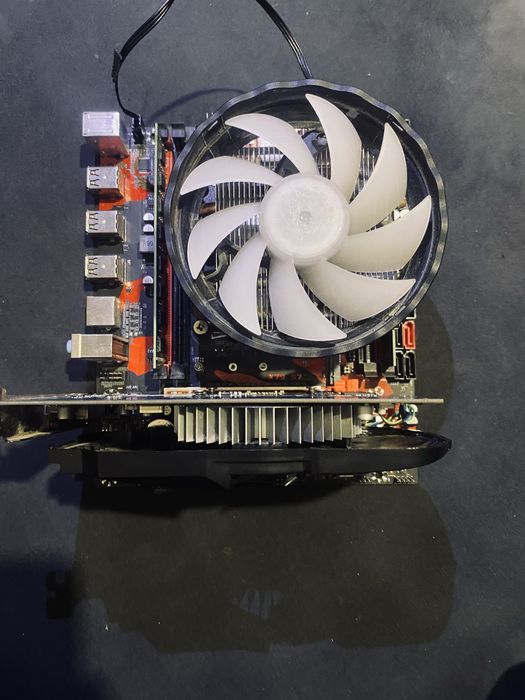 Копмлект пк в ідеальному стані