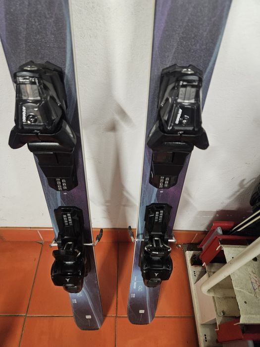 Piękne Damskie Narty Atomic Maven 153 +  buty scott celeste