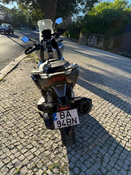 Honda ADV 350 Ano 2023