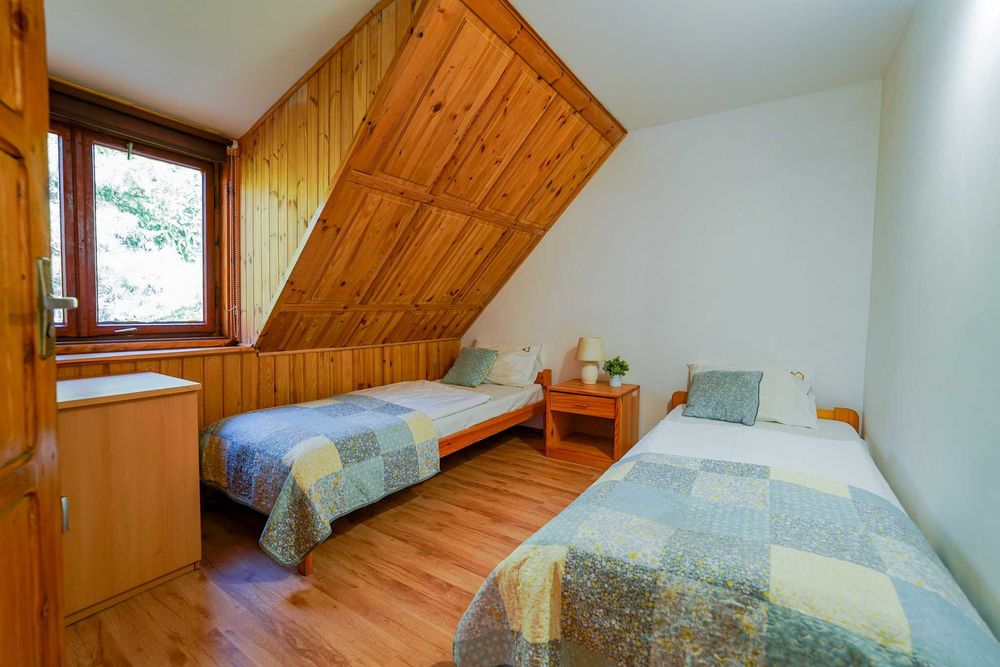 Ustronny domek na Mazurach do 12osób w lesie nad jeziorem, blisko Szczytna