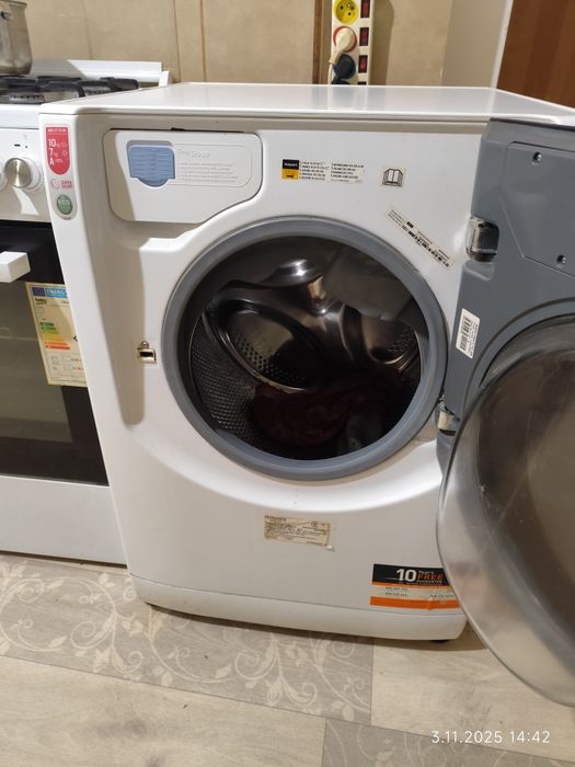 Pralko suszarka Hot Point Ariston Aqualitis 10kg uszkodzona