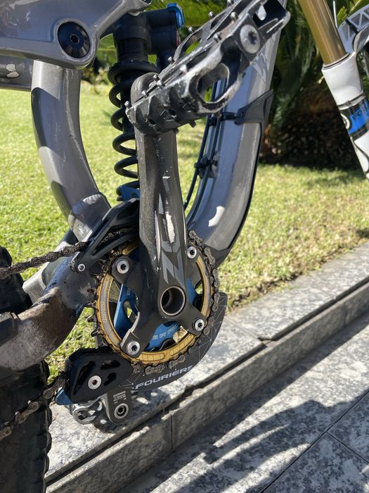 Bicicleta de downhill roda 26
