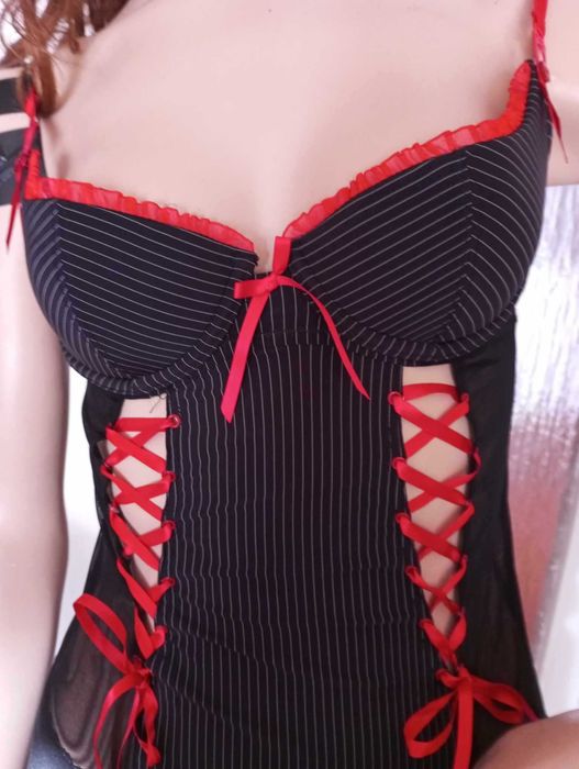 Zestaw nr 38, koszulka, pończochy.