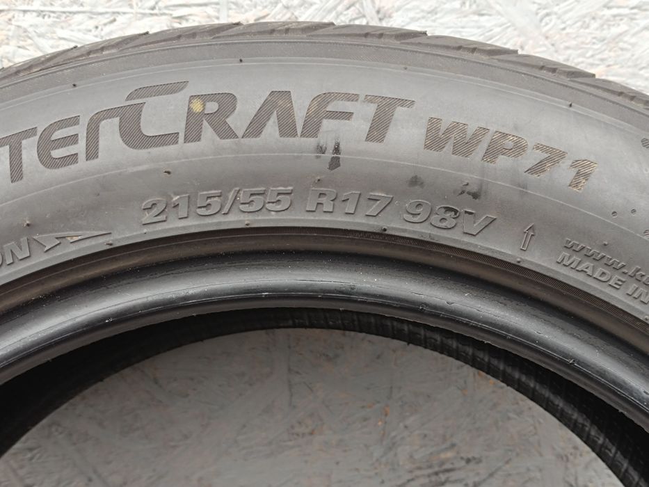 215/55R17 98V kumho WinterCraft WP71