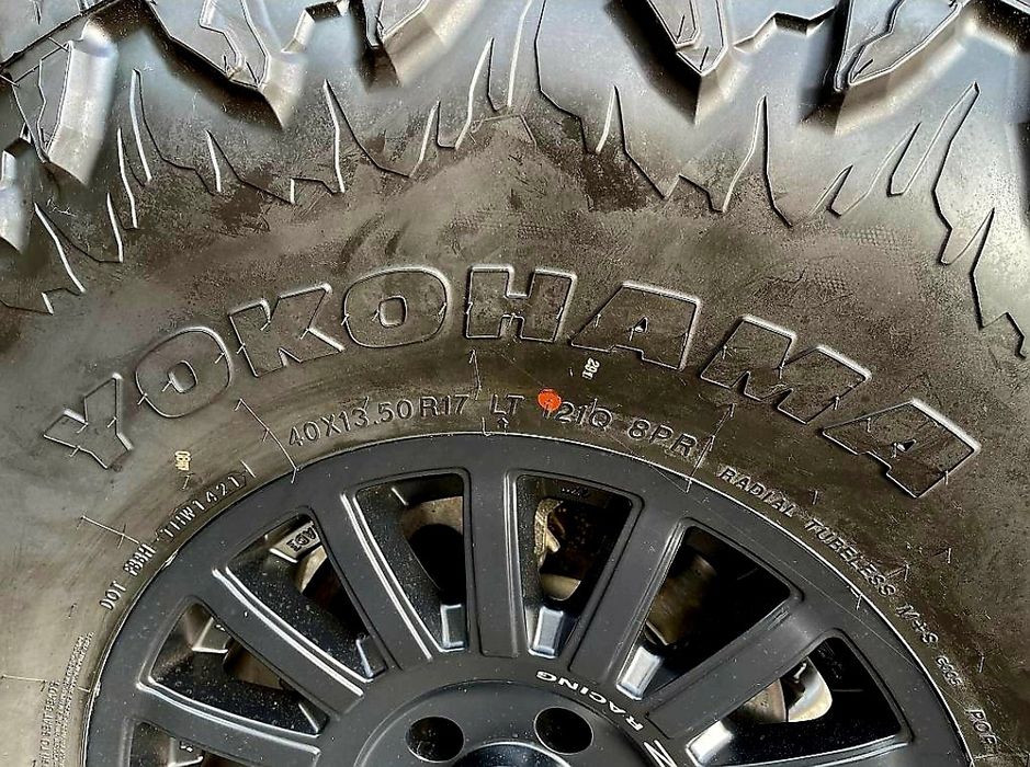 Pneus 40 13.5 17 Yokohama