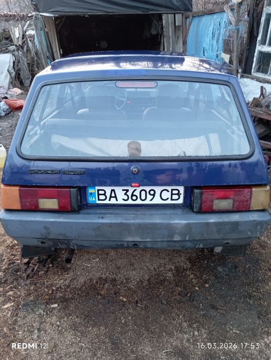 Продам Таврию 2004 год бенз
