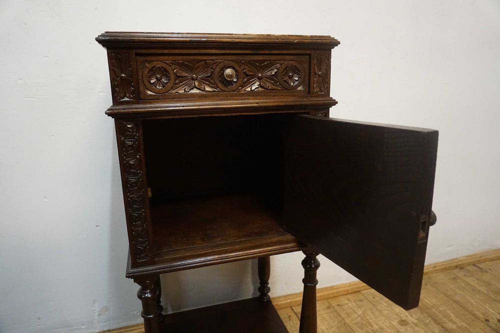 STARA SZAFKA BRETROŃSKA stolik nocny bogato rzeźbiona