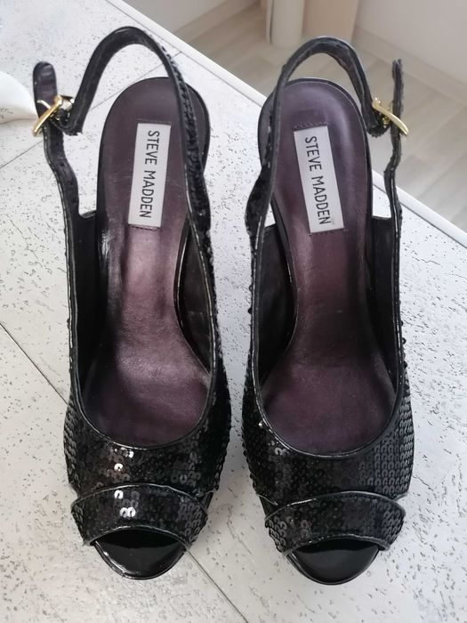 Нові дуже круті чорні босоніжки на платформі. Steve Madden. Р. 38,5