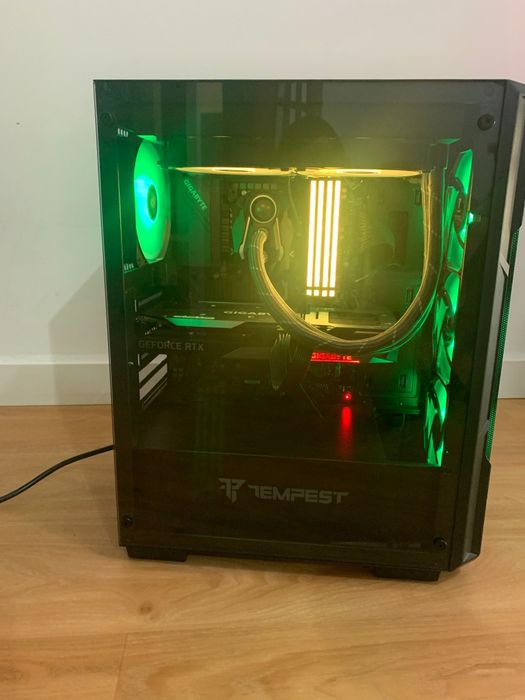 Selling Gaming Tower428961720436019205