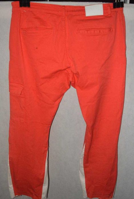 Czerwone jeansy Boohoo man 56