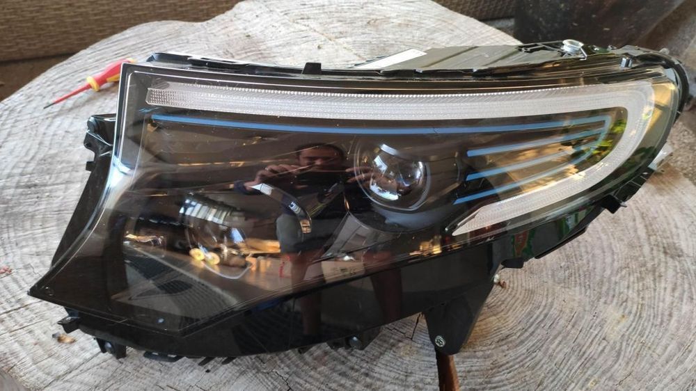 farol esquerdo full Led Mercedes EQC suv w293