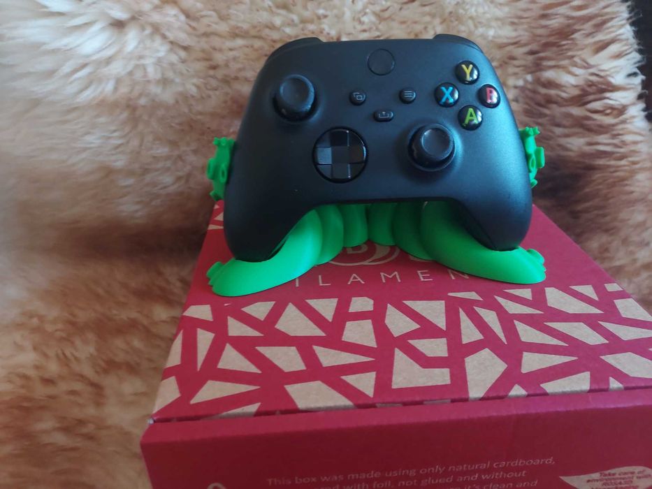Podstawka pod pada Xbox – Ośmiornica | Druk 3D | Unikat Gaming