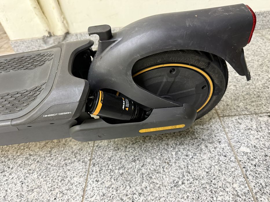 Електросамокат Ninebot Max G2
