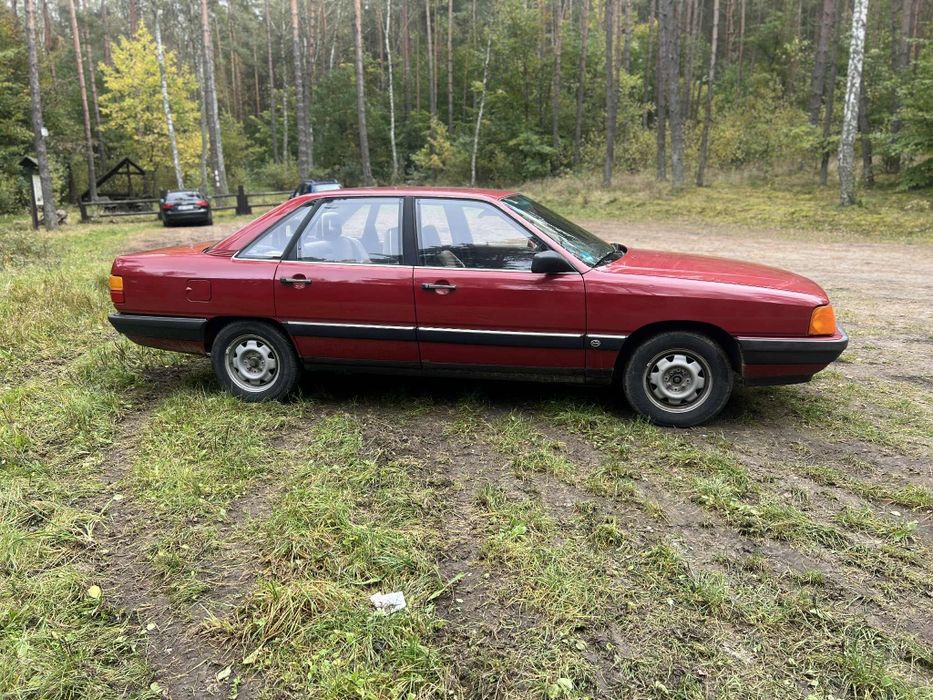 Audi 100 c3 1,8 benzyna