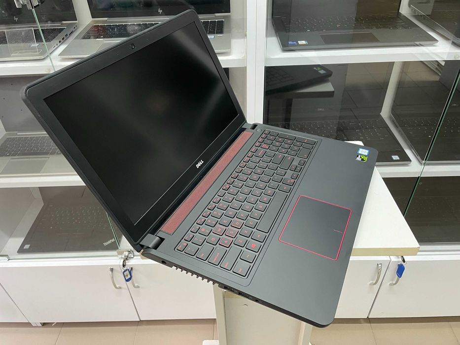 Ігровий Dell Inspiron 5577 [Core i7 7HQ] NVIDIA GTX 1050-4 GB Куліша 22