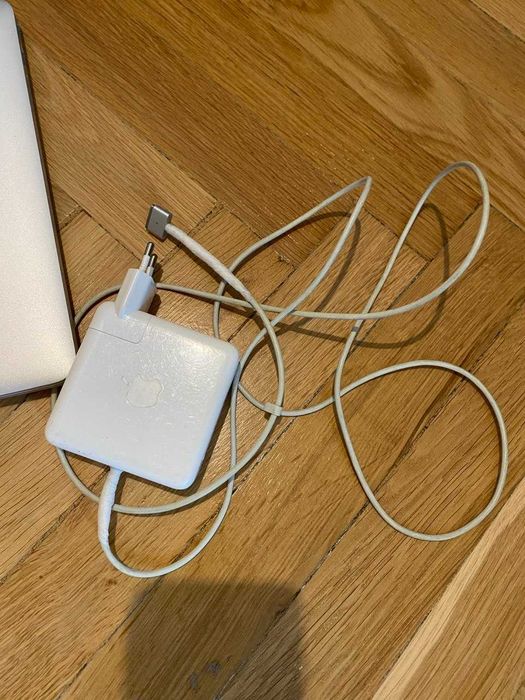 MacBook Pro 15" (2015) | 16 GB RAM | 256 GB SSD | Bardzo dobry stan
