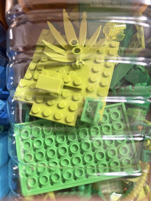 Mega Lote LEGO: Dezenas de Minifiguras (Marvel, DC, Star Wars) + Peças Bulk e Technic