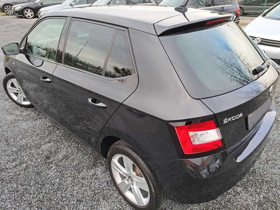 Бампер передній Skoda Fabia III запчастини, розборка Шкода Фабія 3