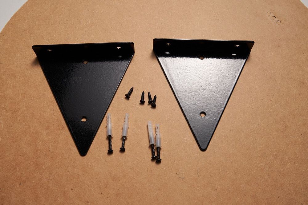 2 suportes para prateleiras muito resistentes