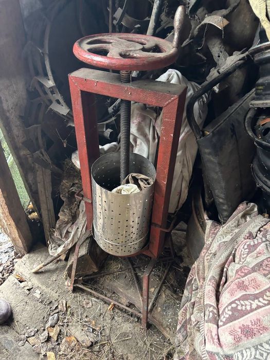 Січкарня + ручний пресс