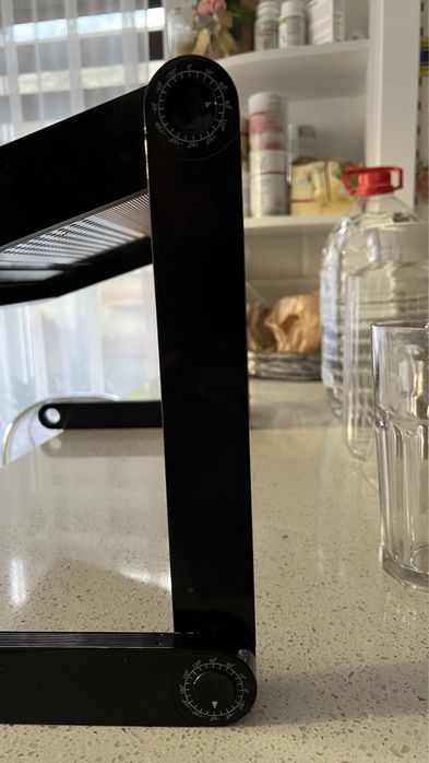 Підставка під ноутбук