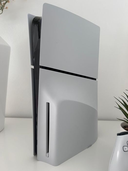 NOVA PS5 PlayStation Slim Standard 1TB  c/ Garantia até 2028